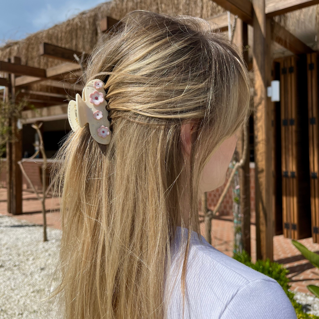 SELY HAIRCLIP IN PINK FLOWER